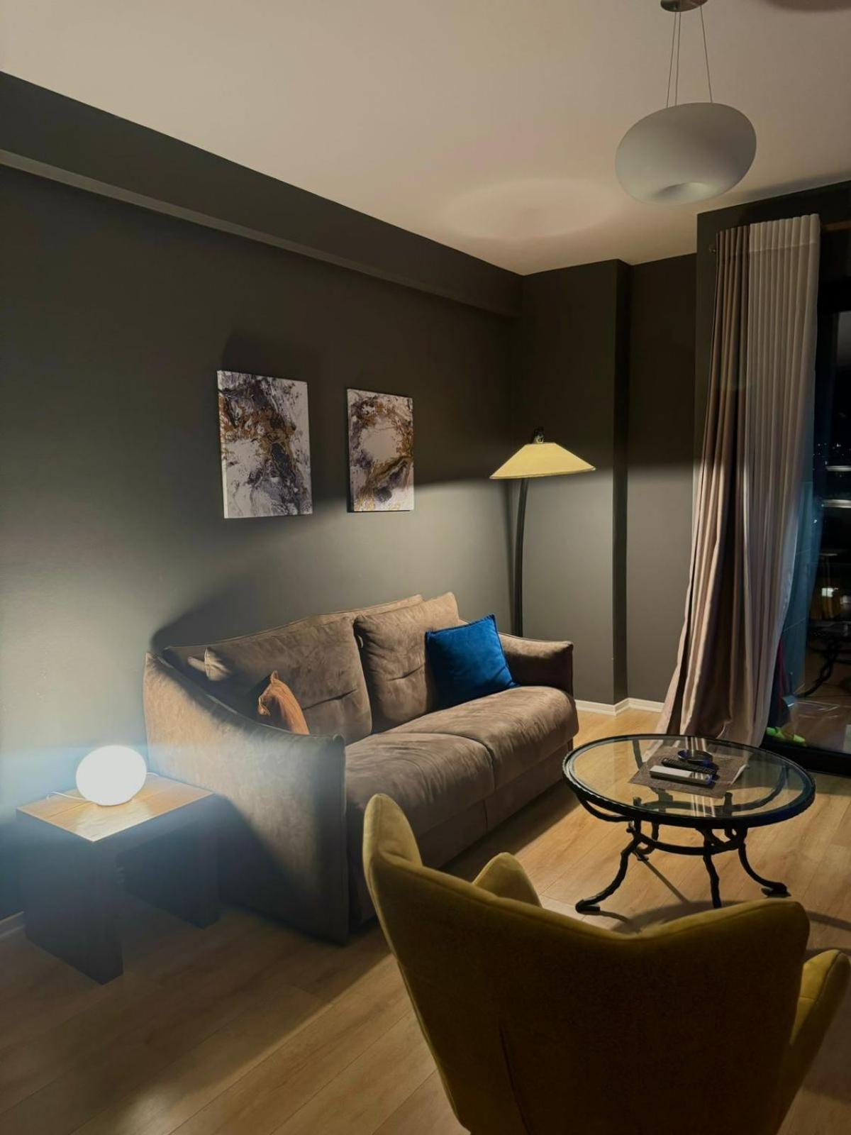 City Rest 21 Tirana Esterno foto